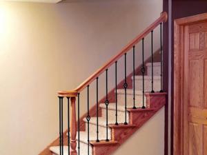楼梯装修注意这些  让你的事业节节高升